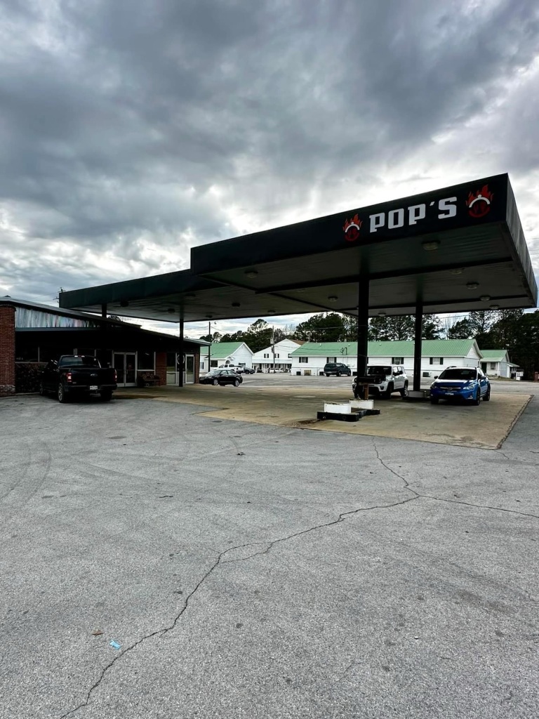 POP’S in the Farmington Community of Corinth, MS – Eating Out With Jeff Jones